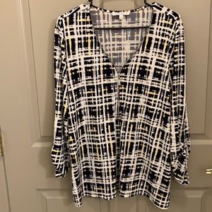 Quarter sleeve blouse